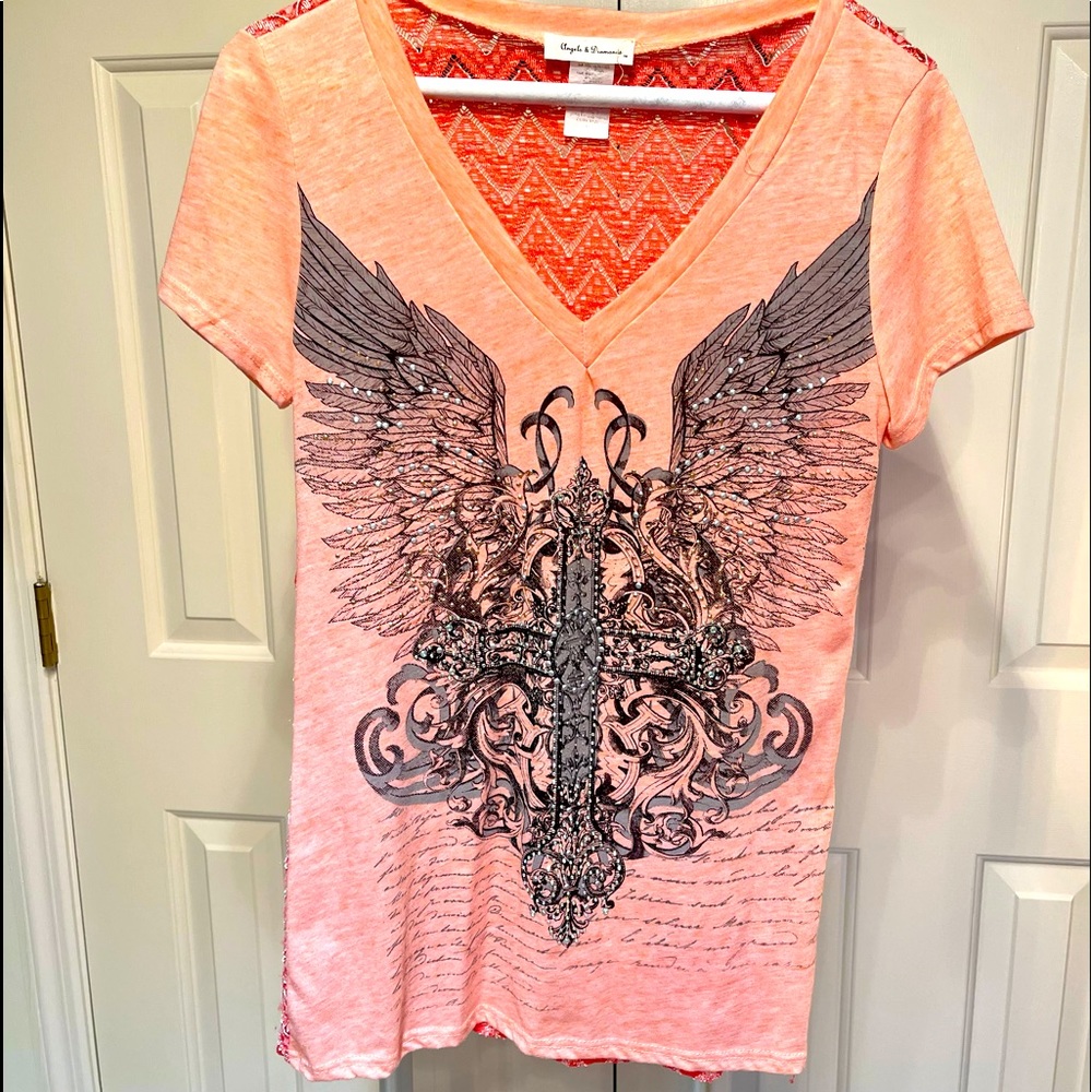 Women’s M Embellished T Shirt